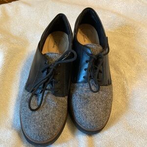 Clarks ultimate comfort black wedge loafer